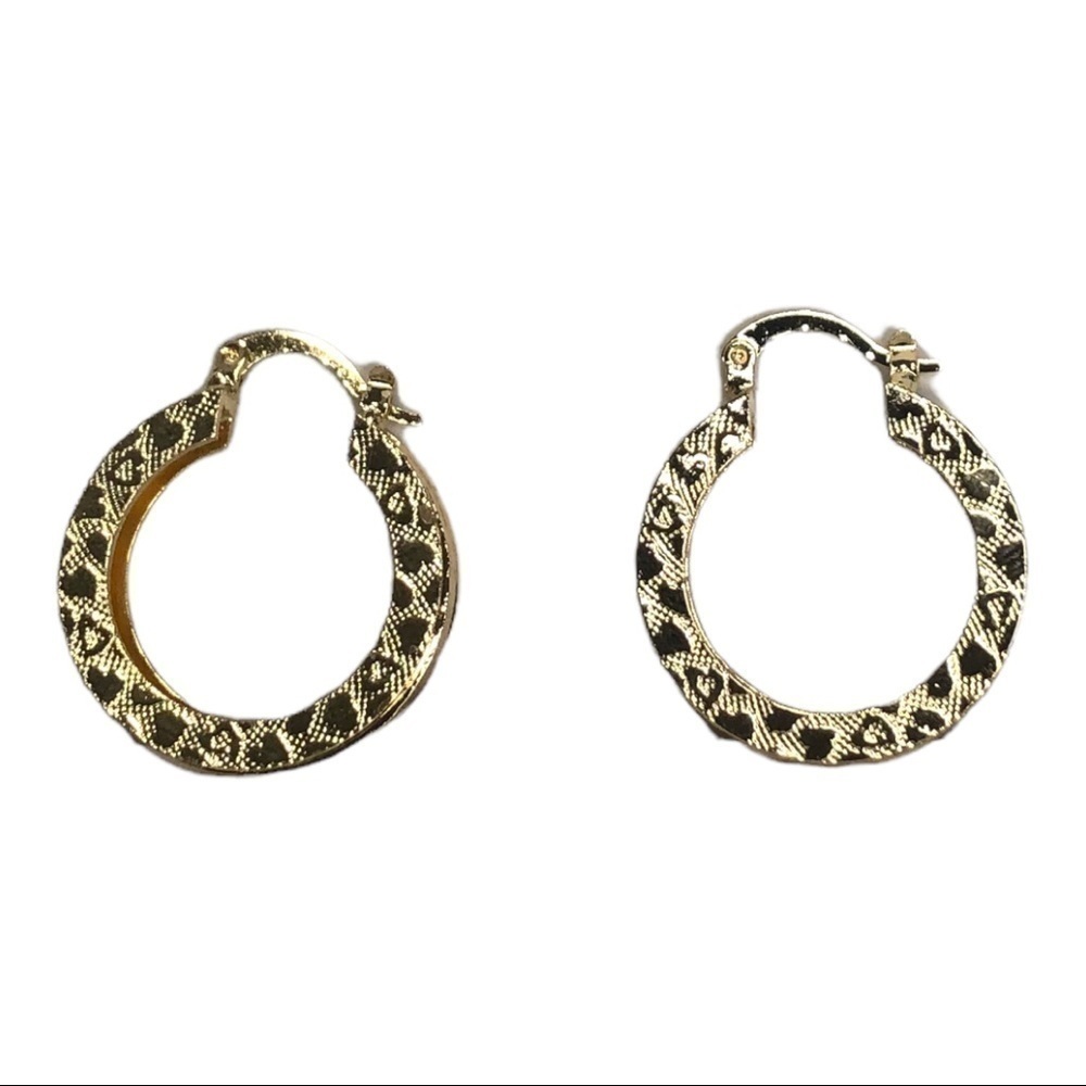 Gold Heart Pattern Earrings